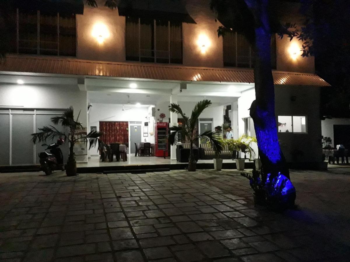 Bevary City Hotel Anuradhapura Luaran gambar
