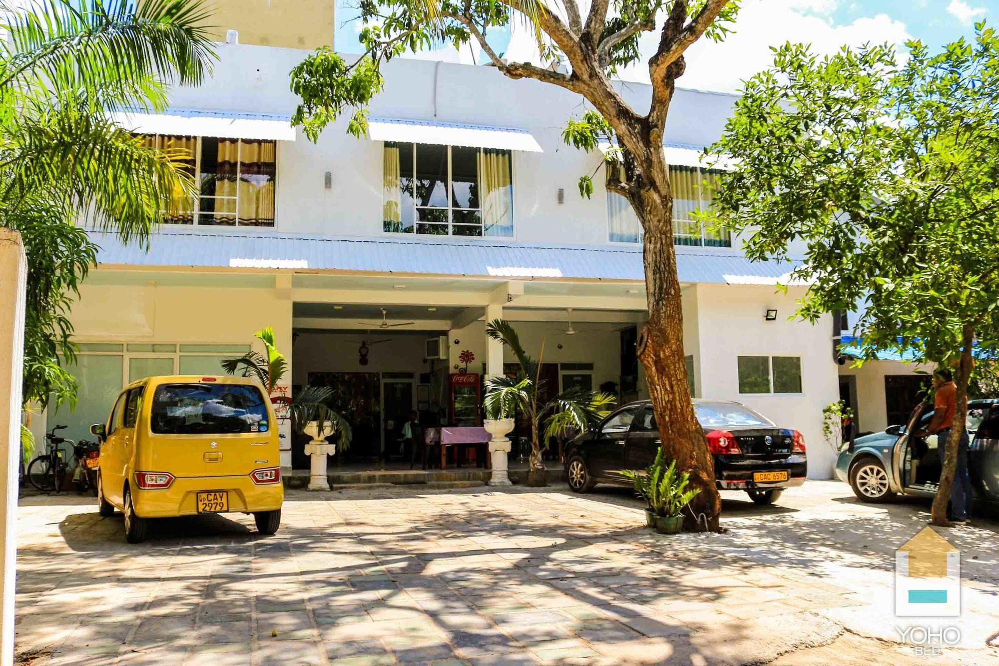 Bevary City Hotel Anuradhapura Luaran gambar